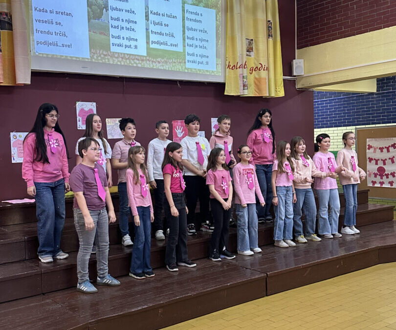 Dan ružičastih majica